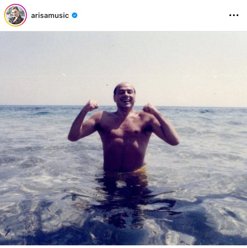 Cremino11's tweet photo. Perché mi fa così ridere? 
#SilvioBerlusconi https://t.co/yyfzHY8qtC
