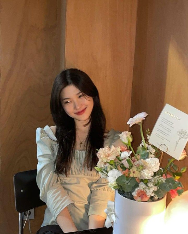 Elysewrite's tweet photo. Tysm my handsome photographer 🫶🩷 @kylehyxe

#stantwt
#kpoptwt https://t.co/SW2MoPbBXs