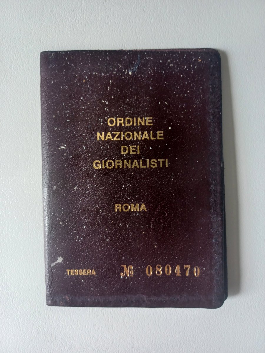 Ho visto gli incredibili tg di oggi
Ricorda che ti ho sempre rispettato
Io
Con amicizia