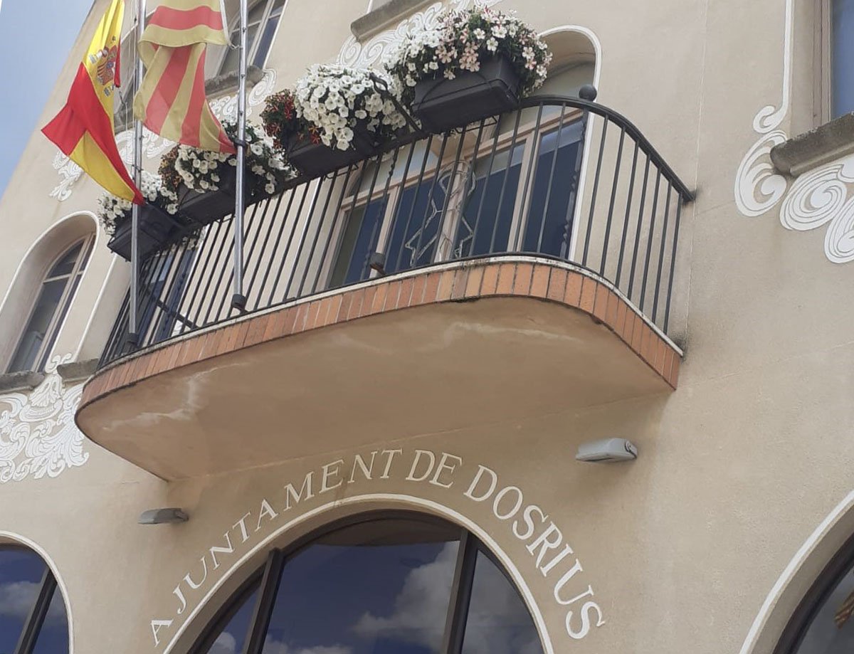 ✅ ERC hem proposat governar Dosrius amb Junts, La PAC i SdP.
✅ Hem ofert alcaldia compartida Junts / ERC i no tanquem la porta a cedir els 4 anys.
❌ Junts ha tornat a rebutjar un govern de majoria independentista a Dosrius i seguirà sotmès al PSC.

locals.esquerra.cat/dosrius/articl…