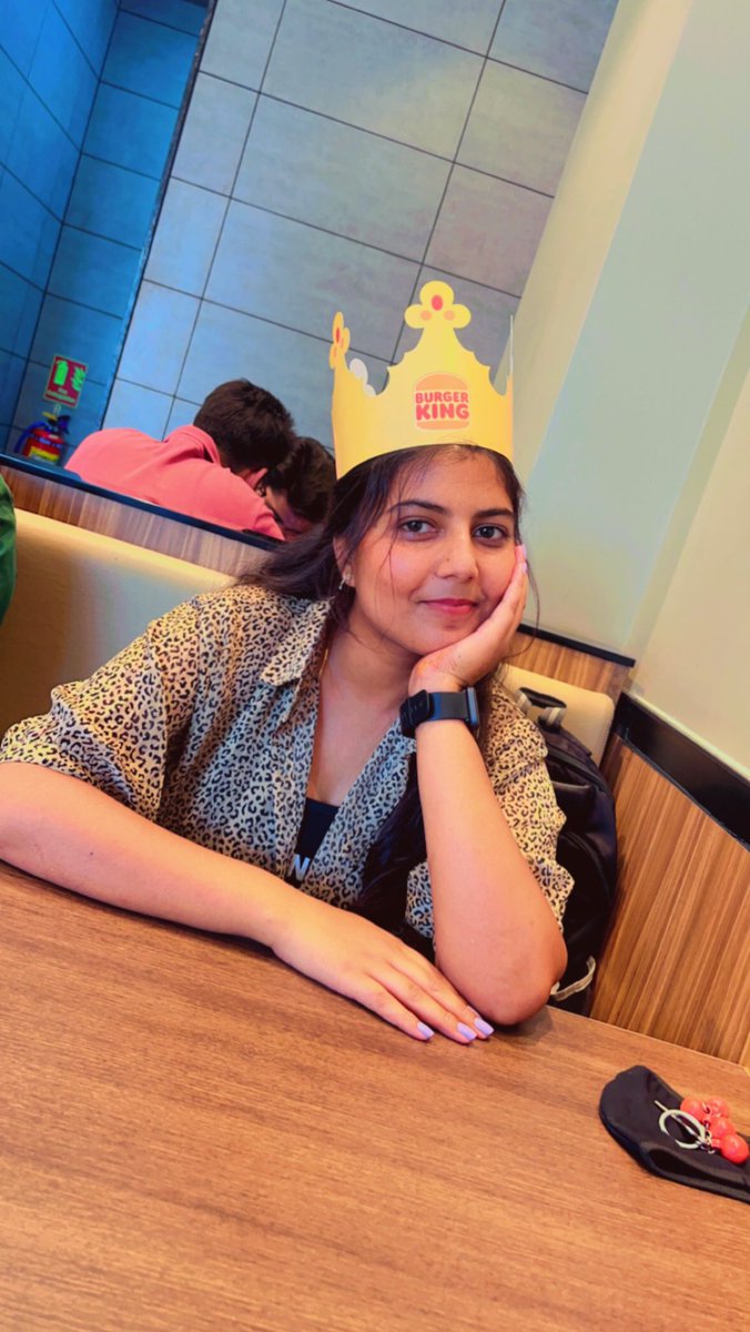 Sakship63's tweet photo. ज़िंदगी छोटी है। जब तक है,
          मुस्कुरा लो….😊🤗✌🏻
#smile #cutesmile #innocentsmile https://t.co/qrlrtmq0Cp