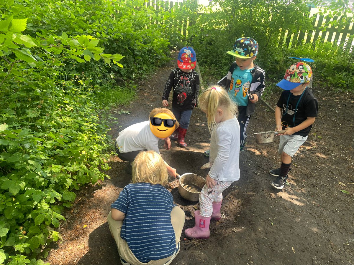 Miss Nesbit (@missnesbitremat) on Twitter photo “We are making a giant berry pie !!” <a href="/YNGarston/">Year N/PN Garston</a> are busy in Forest School this afternoon pie 🥧<a href="/GarstonCE/">GarstonCE</a> <a href="/SMcDonoughREMAT/">Mrs McDonough</a> “We are making a giant berry pie !!” <a href="/YNGarston/">Year N/PN Garston</a> are busy in Forest School this afternoon pie 🥧<a href="/GarstonCE/">GarstonCE</a> <a href="/SMcDonoughREMAT/">Mrs McDonough</a>
