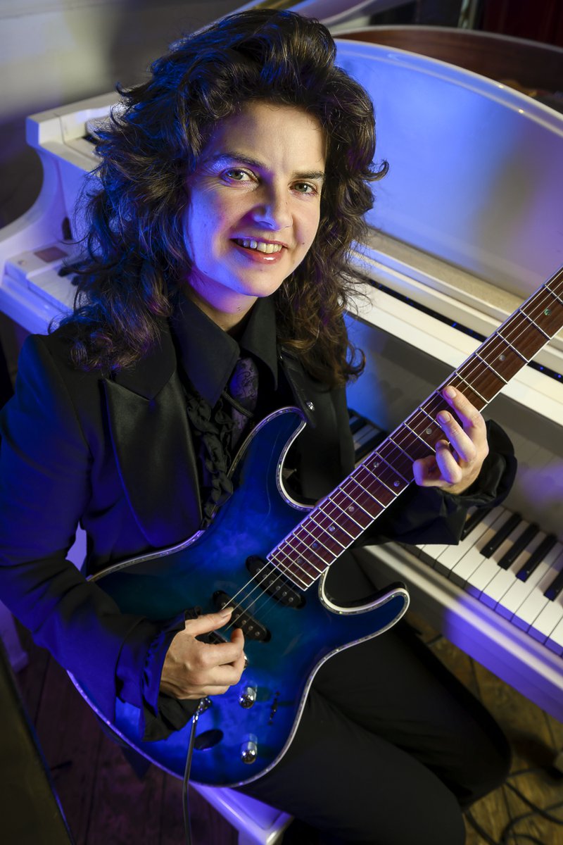 2night 7.30pm 'Jazz Pixie Picks' <a href="/officialjazzlon/">Jazz London Radio</a> /💜jazzlondonradio.com new midweek show, #contemporary #jazz/urban twist/ great #female artists in jazz. Mon/Wed, (alt weeks) 7.30- 9pm. Listen live tonight! tunein.com/radio/Jazz-Lon… jazzlondonradio.com