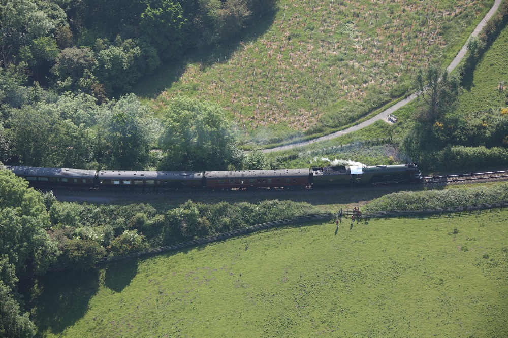 National Railway Museum (@railwaymuseum) on Twitter photo 🚂 As Flying Scotsman travelled along the <a href="/nymr/">North Yorkshire Moors Railway</a> this morning, our colleagues at <a href="/networkrail/">Network Rail</a> were capturing these STUNNING images of it hauling the Royal Train.
😍 Just take a look at some of them...
📸 © Network Rail 🚂 As Flying Scotsman travelled along the <a href="/nymr/">North Yorkshire Moors Railway</a> this morning, our colleagues at <a href="/networkrail/">Network Rail</a> were capturing these STUNNING images of it hauling the Royal Train.
😍 Just take a look at some of them...
📸 © Network Rail
