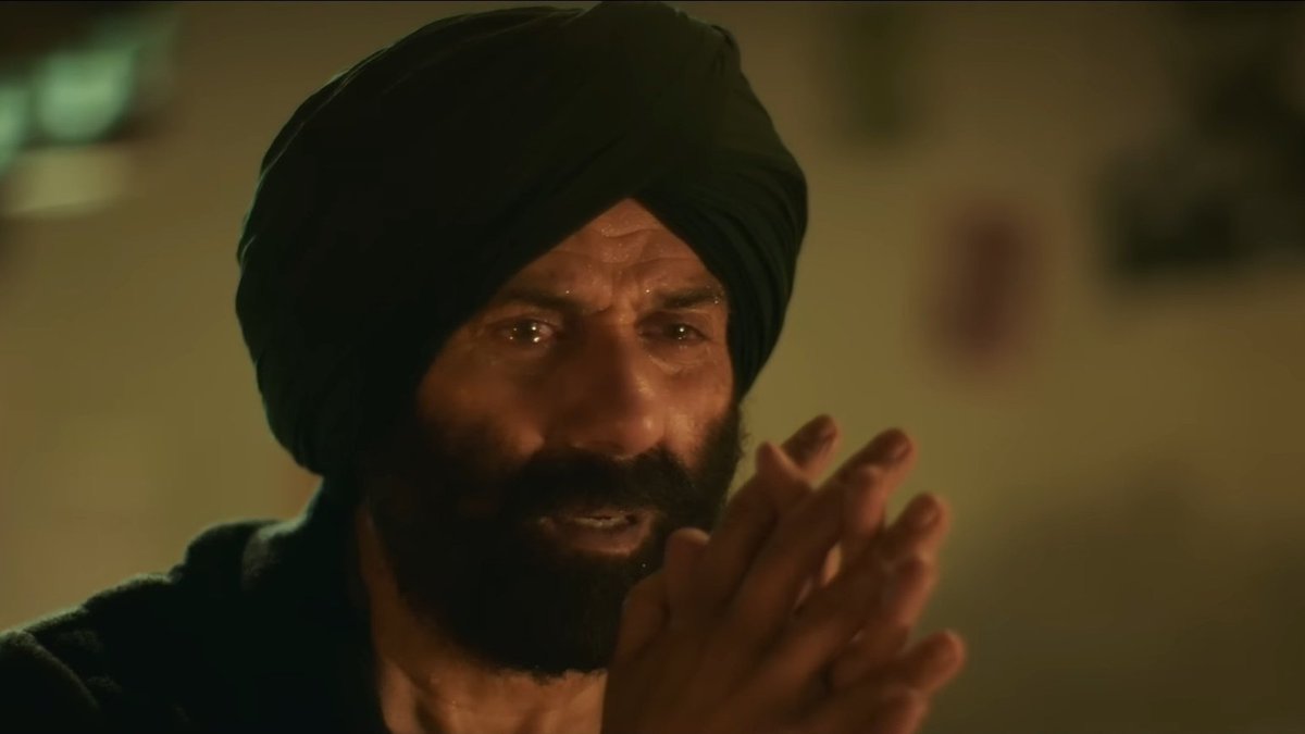 This scene, Sunny Deol's intense acting, and Arijit Singh's voice in background....definitely going to melt the heart.

#SunnyDeol | #Gadar2 | #Gadar2Teaser