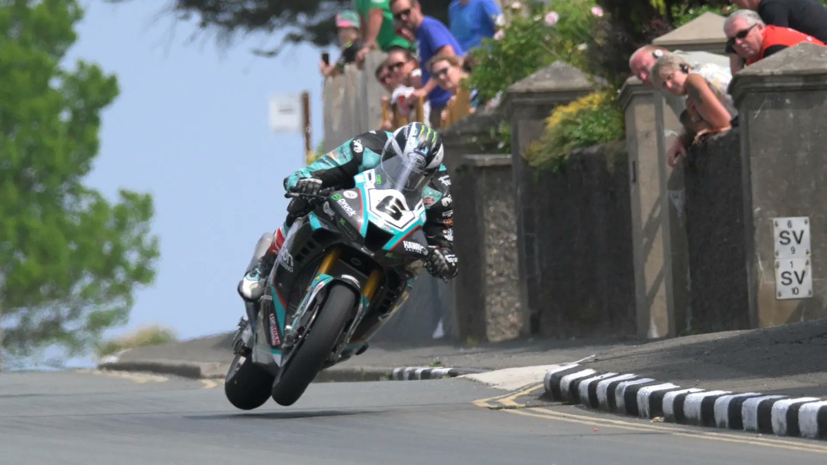 What a rollercoaster couple of weeks @M_Dunlop3 had at #TT2023 😲 

#Roadracing #Motorsport