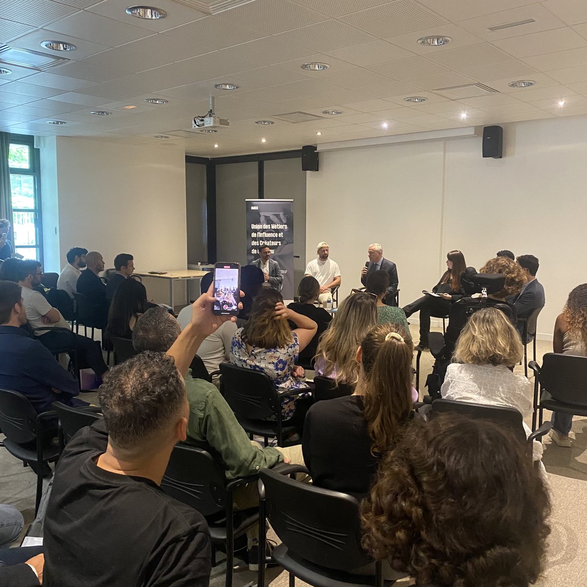 UMICC (@umicc_) on Twitter photo .<a href="/BrunoLeMaire/">Bruno Le Maire</a> ouvre cette 1ère Assemblée Générale pour échanger sur le texte de loi et répondre aux questions des acteurs du secteur .<a href="/BrunoLeMaire/">Bruno Le Maire</a> ouvre cette 1ère Assemblée Générale pour échanger sur le texte de loi et répondre aux questions des acteurs du secteur