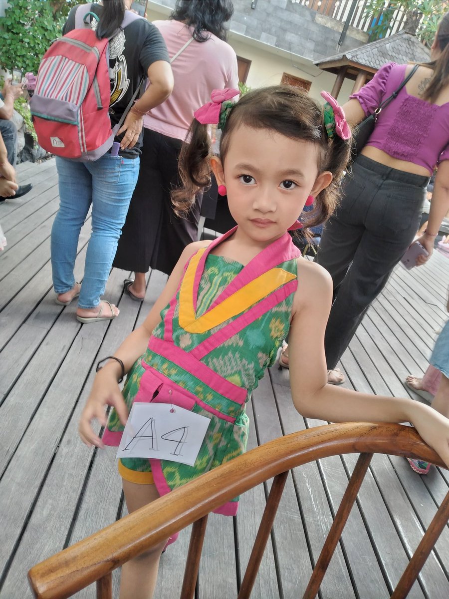 arikmenk's tweet photo. Good job syg
Puas bngt sama hasil les dan hobby mu di usia km 6th km sudah pnya sertfikat lumayan bnyk dlu ibu TK ga bs bgini🥲🥺 ibu bangga skali sama km. Yg masih minta les balet sama les gambar duit ibu blm ckup🤣 masuk agency 2 anak sama les renang aja ud tekor. Sabar y🥰 https://t.co/AQTiQ3w3oY