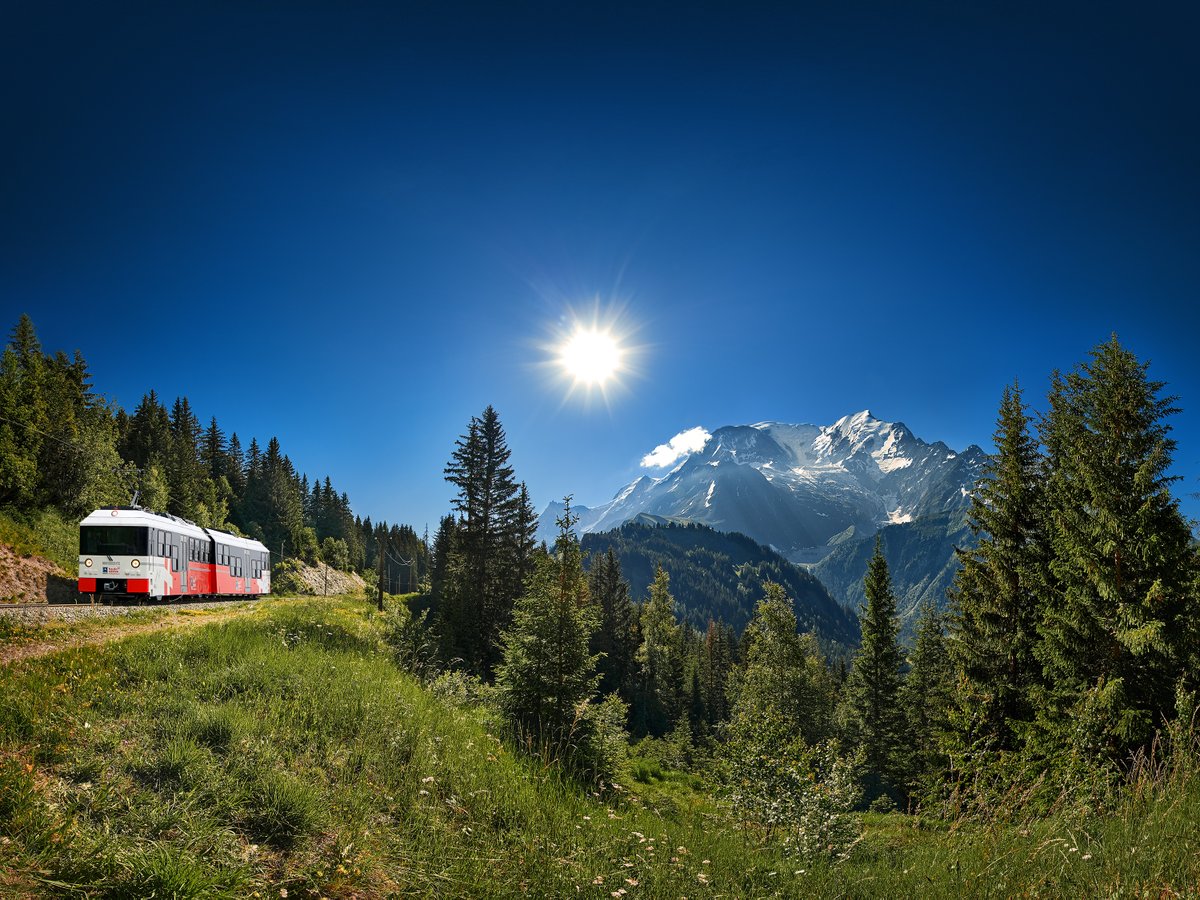 Ouverture du #TramwayduMontBlanc samedi 17 juin ⏳

Le week-end prochain, rendez-vous en montagne ! 🏔🚋