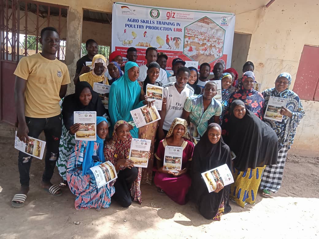 USET_UNIVERSITY's tweet photo. AGRO SKILL TRAINING IN POULTRY PRODUCTION URR

With Funding From GIZ’S ECOWAS Fund For Regional Stabilisation and Development (FRSD), USET Is Implementing Poultry Value Chain Training To Beneficiaries In Ten Villages in URR
From February – September 2023 https://t.co/cG8eBqyiwD
