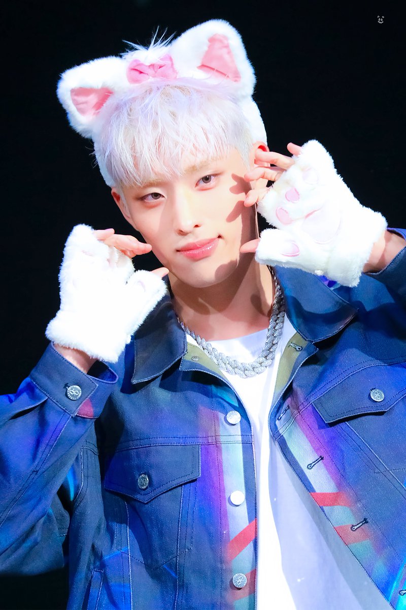 j1dann's tweet photo. 230609 #피원하모니 #기호 

누군가의 열렬한 요청.. 
그리고 
앙 다문 입.. https://t.co/zzyvR4vQ6D
