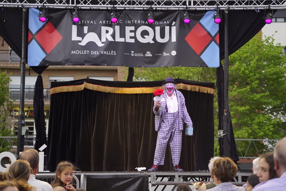 El conegut Tortell Poltrona i la companyia molletana Doctor Bombolles al <a href="/festivalarlequi/">Festival L'Arlequí</a> 😍

🤡🫧
