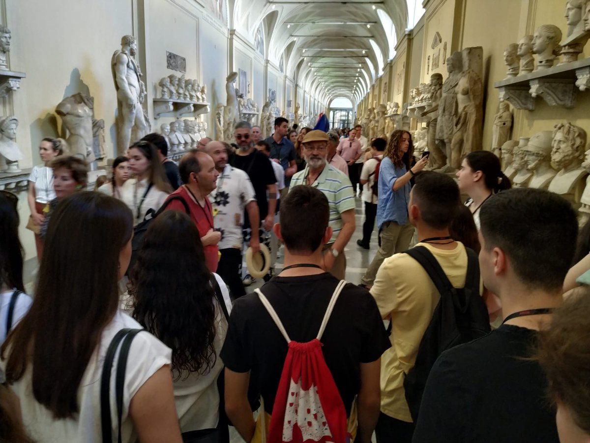 INS MariadeBell-lloc tweet media