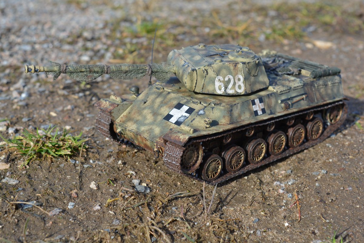 ZeCommander tweet media