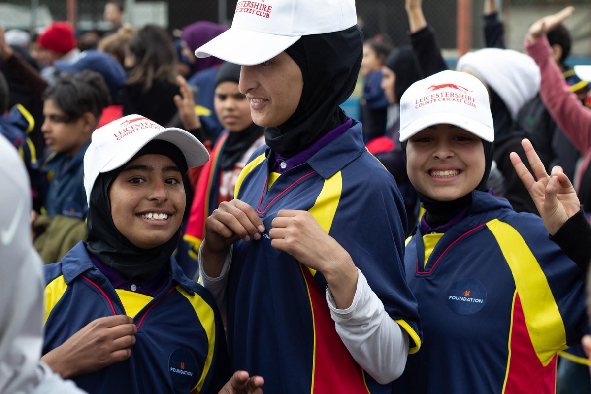 _MCCFoundation's tweet image. Transforming lives through #cricket means:

Empowering women and girls overseas through the delivery of gender equality workshops alongside cricket sessions 💛❤️

Get involved here👇

lords.org/mcc/mcc-founda…

#CricketTwitter #MCCFoundation