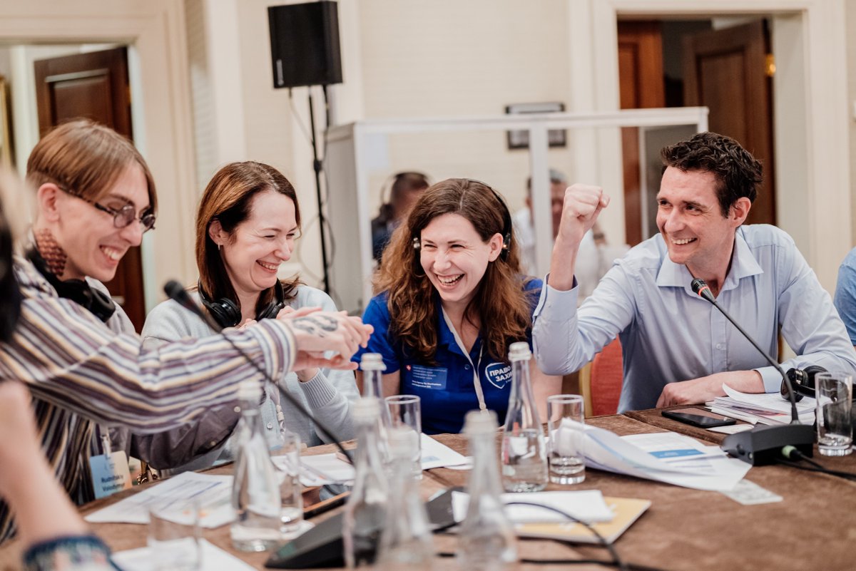 .@WHO with @IMC_Worldwide conducted capacity building simulation training for an inter-agency multisectoral mental health & psychosocial support response for the first time in #Ukraine. > 60 participants learnt how to respond to mental health needs during different emergencies.