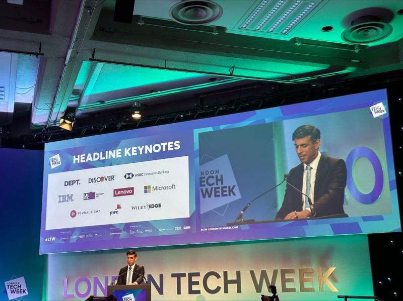 EM360Tech's tweet image. 🚨🗣️ “It’s my goal to create the right conditions for tech companies to thrive here!…” - @RishiSunak

Prime Minister set out why he thinks the 10th Anniversary of London Tech Week represents a moment of huge opportunity!

#londontechweek2023 #ltw2023