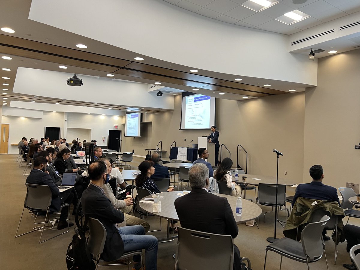 UofTSpine's tweet photo. A great turnout at #SpineFEST today … despite the pouring rain! #spine https://t.co/npJkobmA5x