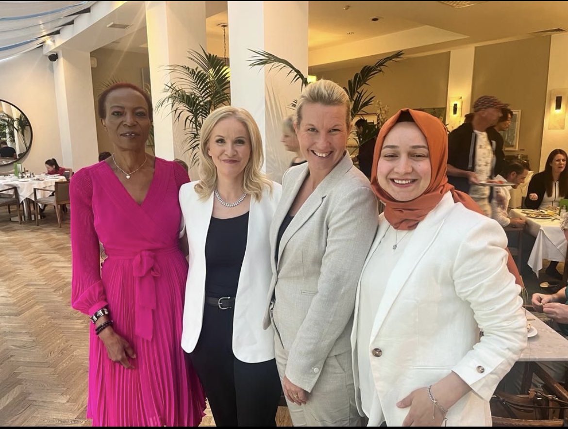 Thrilled to have delivered my keynote speech at #Gritfemalesummit2023 ! I've met with absolutely wonderful people from many different parts of Europe with fantastic expertise ! I am still feeling the positive vibe of it!Thank you so much to the brilliant Diane Nevin and her team!