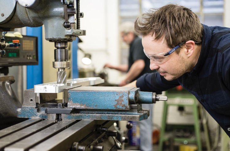 WE ARE HIRING! Starling Aerospace is at the forefront of cabin interior solutions for the commercial, business and private aviation industry. We have various job opportunities available at our facility in Leatherhead, Surrey.
📧sales@fly-sai.com 
#aviationjobs #aviationindustry