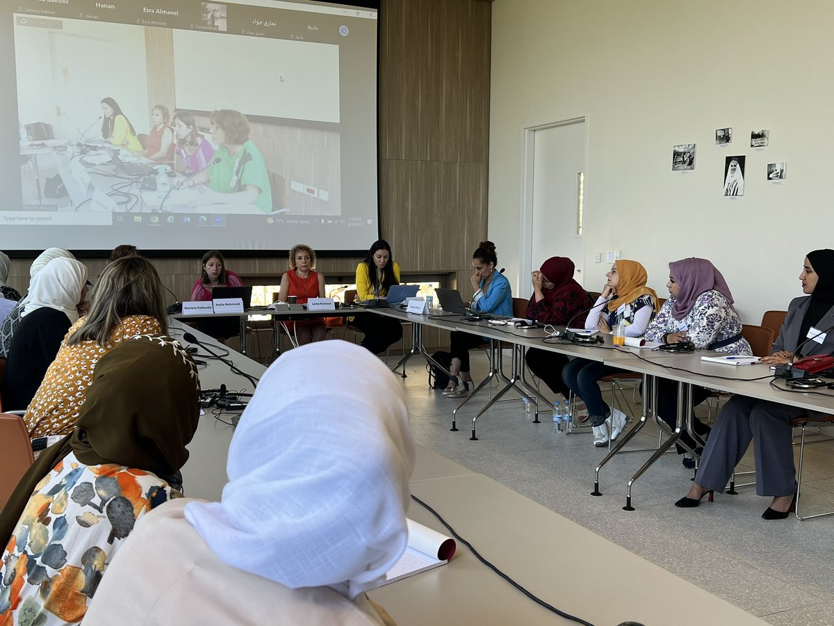AsfariInstitute's tweet photo. #SAWT Fellowship started today empowering #women #leaders and #activists from Libya, Yemen, Syria, Palestine, and Iraq. This fellowship amplifies their voices in shaping an inclusive #peace and #security agenda through capacity building, #advocacy, and #networking. 🗣️🎤📝 https://t.co/Oj4e7ooAYi