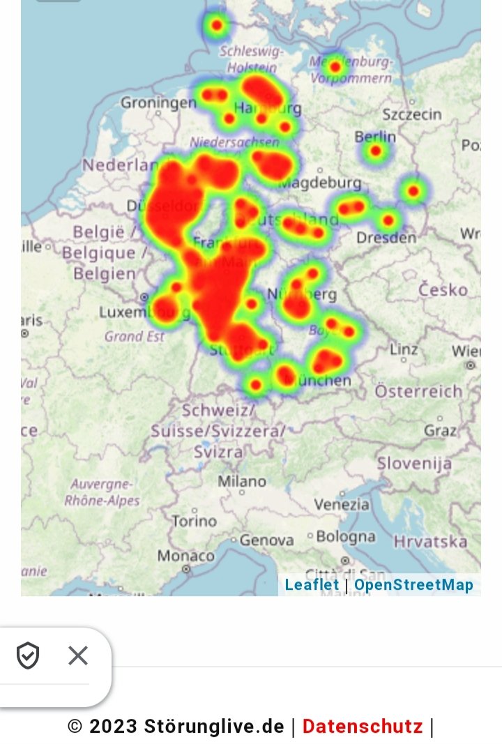 Chemile0n's tweet photo. Wie viele Leute haben gerade kein Internet? 
Ja!

Aber @vodafoneservice weiß angeblich von nichts und "leitet das mal weiter". Störungen nicht bekannt. Ok... https://t.co/pEZCFSvLsB