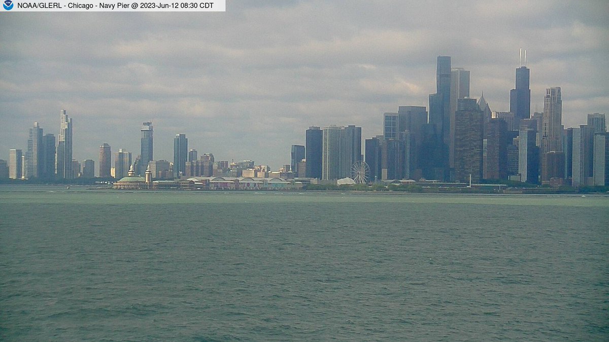 It's 54F in #Chicago with cloudy skies &amp; winds at NW13.8mph goo.gl/Z1aEUC