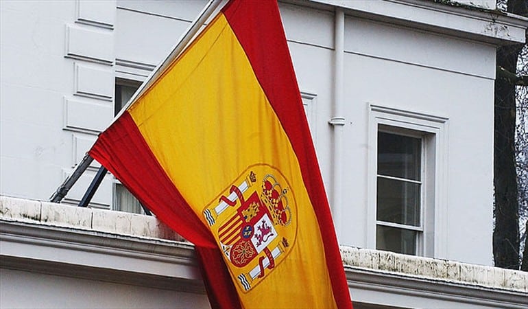eSefarad's tweet photo. La verdad sobre los supuestos apellidos para tener la nacionalidad española https://t.co/uYGdcIOIi3 https://t.co/GfuCk7OVVl