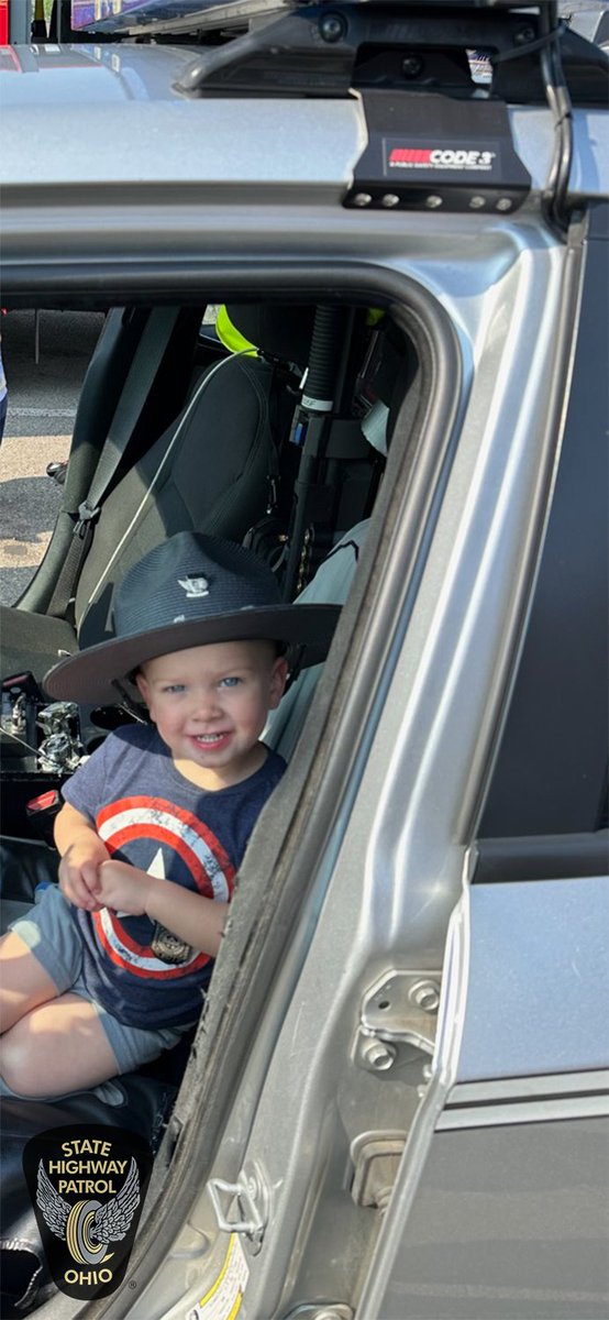 Over the weekend, Trooper Jackson from our @OSHP Springfield Post attended Truck Fest 2023 at Eagle City Soccer Complex in Clark County. This event gave kids the opportunity to see and explore different kinds of vehicles. Smiles were had by all! 🚔 #InTheCommunity