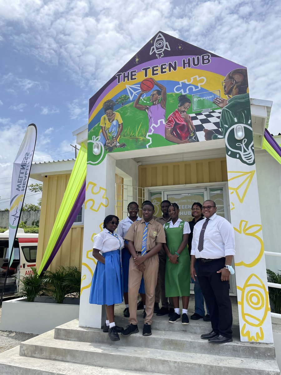 UNICEFJamaica's tweet photo. Teen Hub is for every Teen 🤗
If you’re in St Thomas and aged 10-24, check out their new Morant Bay location!
UNICEF has been proud to support @themohwgovjm provide this safe space for young Jamaicans, starting with the first #TeenHub in Half-Way-Tree Transport Centre. https://t.co/W5Xe2krDiG