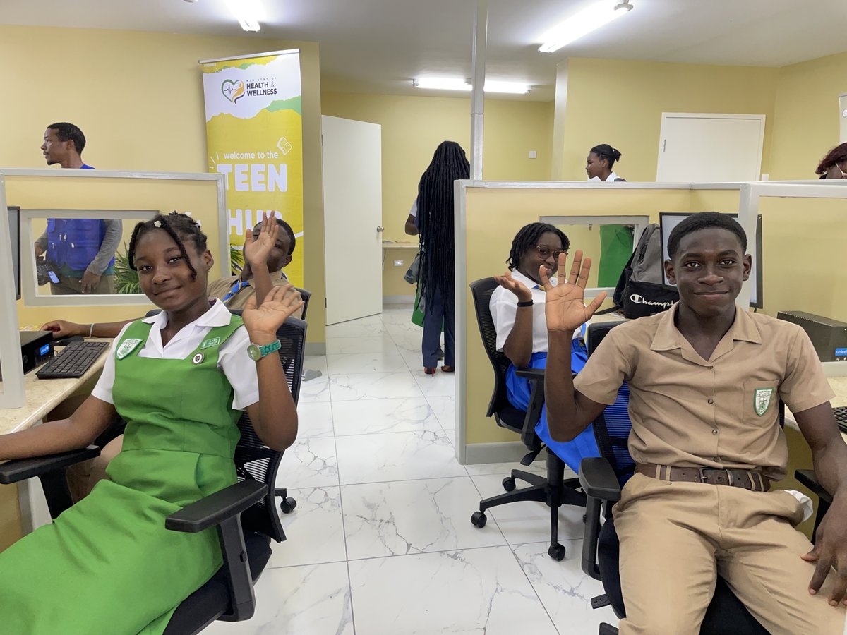 UNICEFJamaica's tweet photo. Teen Hub is for every Teen 🤗
If you’re in St Thomas and aged 10-24, check out their new Morant Bay location!
UNICEF has been proud to support @themohwgovjm provide this safe space for young Jamaicans, starting with the first #TeenHub in Half-Way-Tree Transport Centre. https://t.co/W5Xe2krDiG