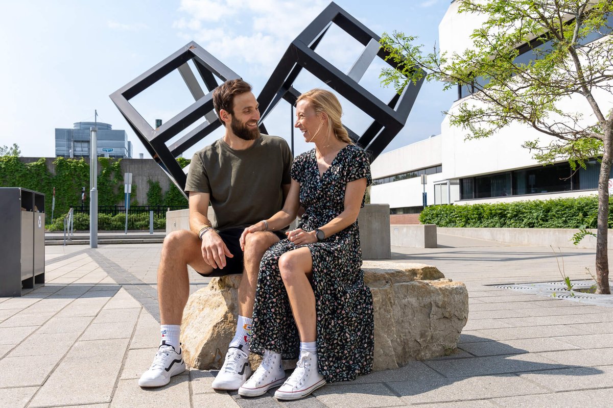 UQTR's tweet photo. «Allez, on le fait ensemble!»
Témoignage d'Alexandre Courchesne et Marie Elaine Normand, un couple de diplômés de la maîtrise en administration des affaires de l'UQTR.
#uqtr #diplomation #neouqtr

https://t.co/9txksHwSli https://t.co/xvA3GzykdC