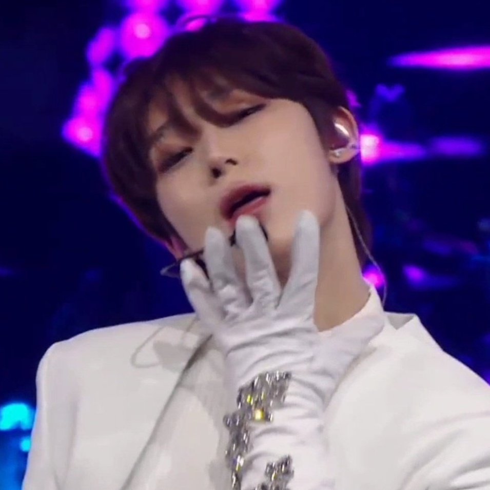 icebreakersunoo's tweet image. sunoo                                                 also sunoo