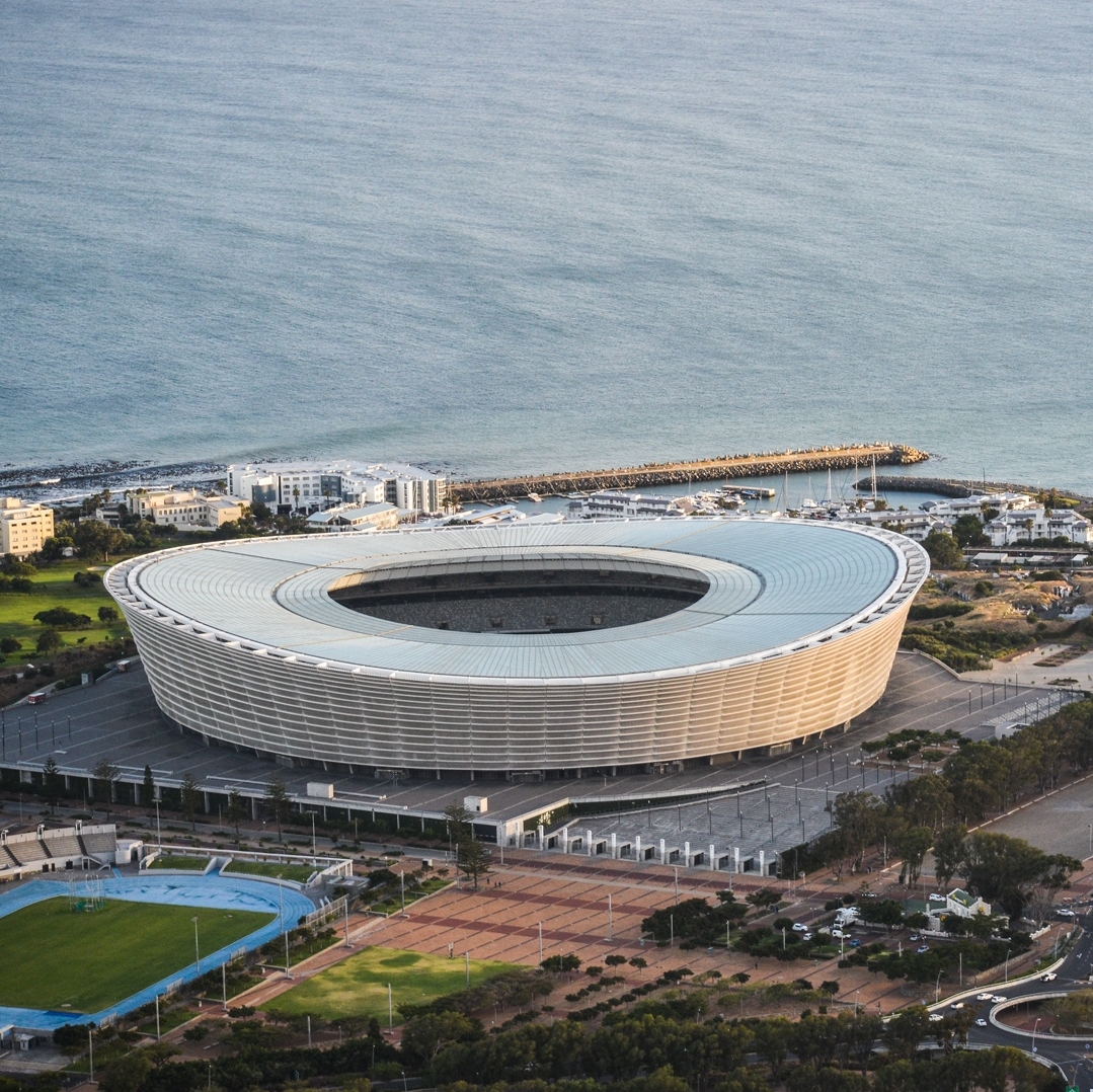 MORE_Collection's tweet photo. Travel in style when staying at #CapeCadogan and #MoreQuarters in #CapeTown. Our complimentary shared shuttle does a morning and afternoon trip to the V&amp;A Waterfront. You can plan your day of shopping, dining, and even a trip to sea, and we will fetch you after all the fun! https://t.co/7NWTw7Il2u