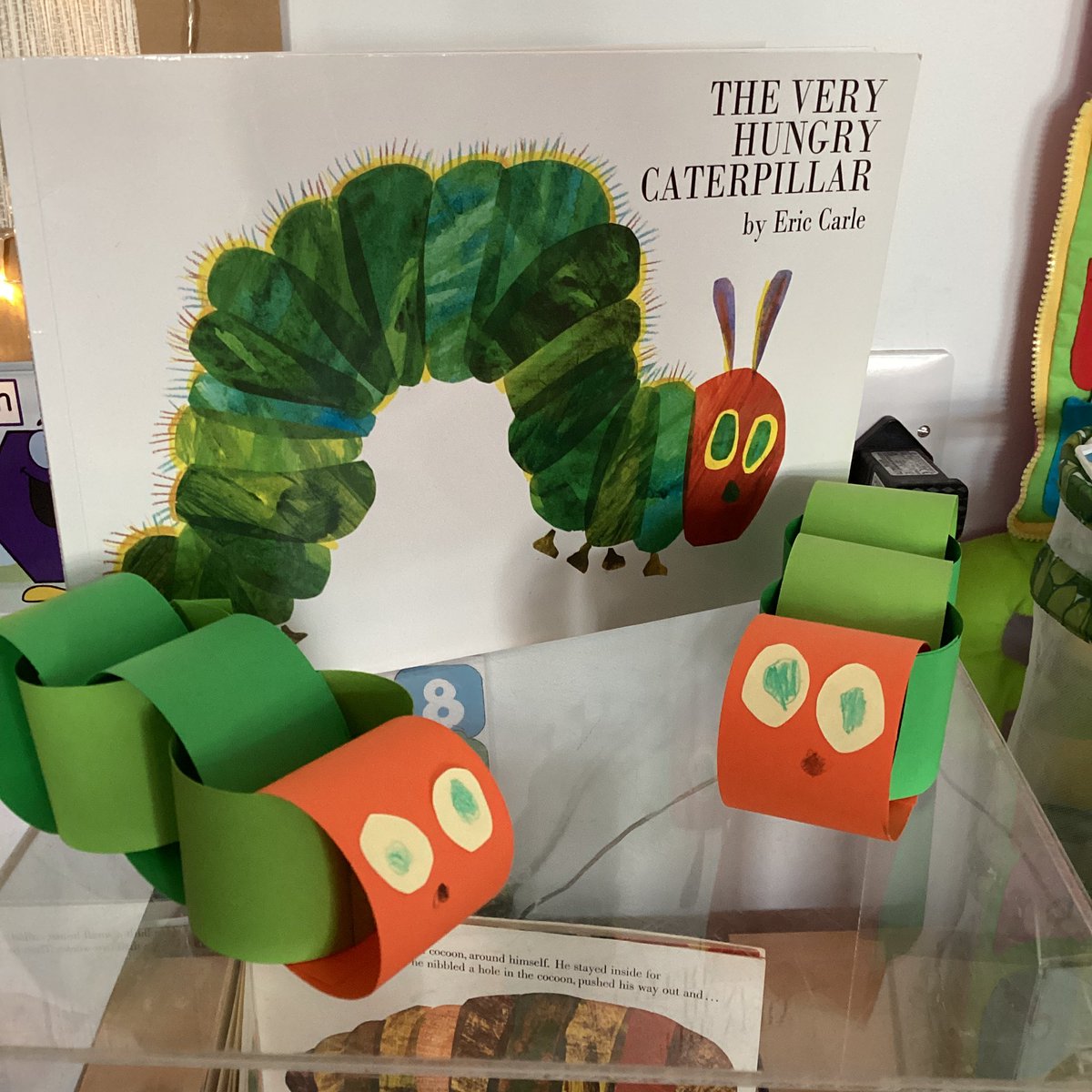 CPSReception's tweet photo. It’s butterfly week! We’ve had a lovely introduction to our very special visitors today, 5 fuzzy caterpillars and look forward to watching them grow! Obviously we had to start with #theveryhungrycaterpillar! #firsthandlearning #natureinaction #butterflyweek https://t.co/5aBItmfr2X