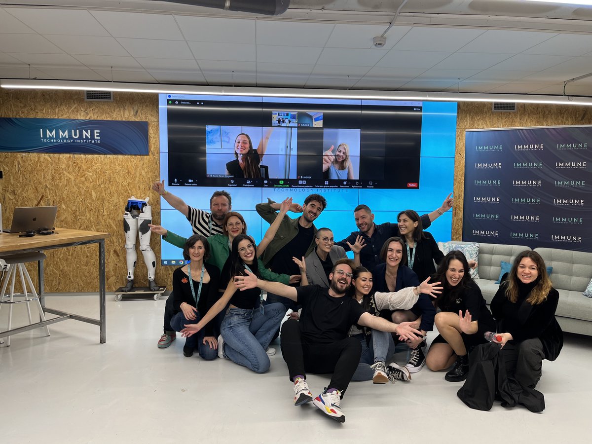 immuneinstitute's tweet image. 🚀El pasado jueves los alumnos de Bootcamp de Diseño UX/UI daban por finalizada su experiencia en IMMUNE presentando sus proyectos finales tras 3 meses de duro trabajo. 

¡𝗘𝗻𝗵𝗼𝗿𝗮𝗯𝘂𝗲𝗻𝗮 𝗮 𝘁𝗼𝗱𝗼𝘀!💃

#ChangeTheCourse #Diseño #UX #UI #Creatividad #TalentoTech