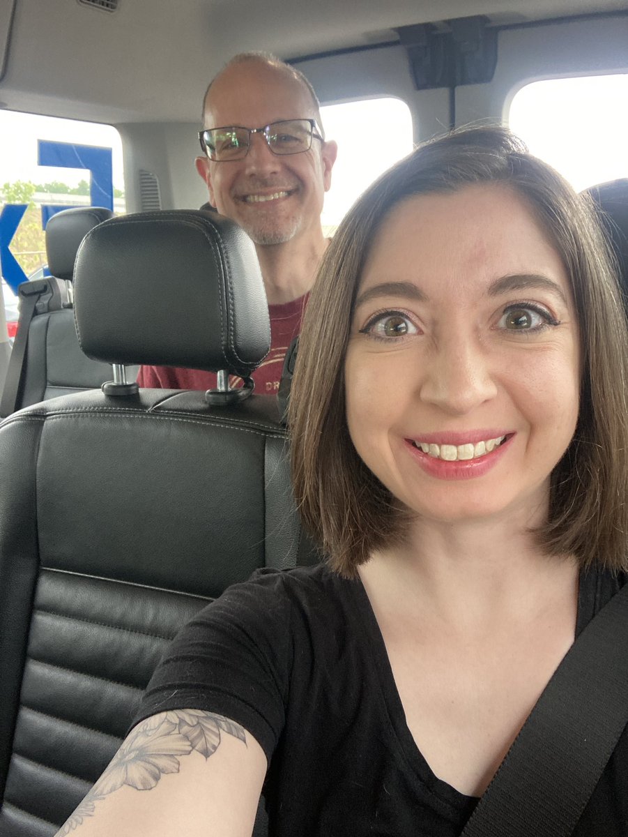 brAVe_britt_'s tweet photo. The life I love is going to Infocomm with my friends, and I can’t wait to get on the road again! #Infocomm23 #TheRoadToInfocomm @CraigAUnderwood https://t.co/p8uB39DSdN