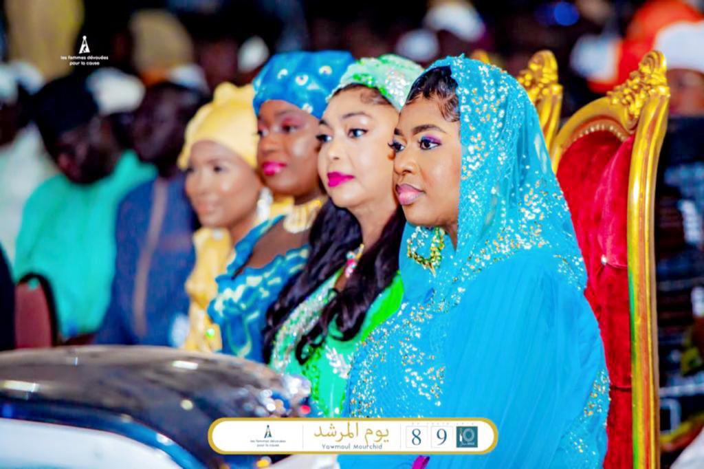 femmes_devouees's tweet photo. Écoutez les ! 
Ces “Jaaraama Serigne Mustapha “ chantés en choeur par les coeurs des Moustarchids. 

☝🏾Ku nekk yaa xam famu jaar ak yaw banga niko Jaarama

☝🏾Ku nekk yaa xam famu la jëlee banga niko Jaarama

☝🏾Ku soxorul néko Jaarama !!!

https://t.co/VmtpPJIDgl

#dmwm https://t.co/3NsC4vTqP9