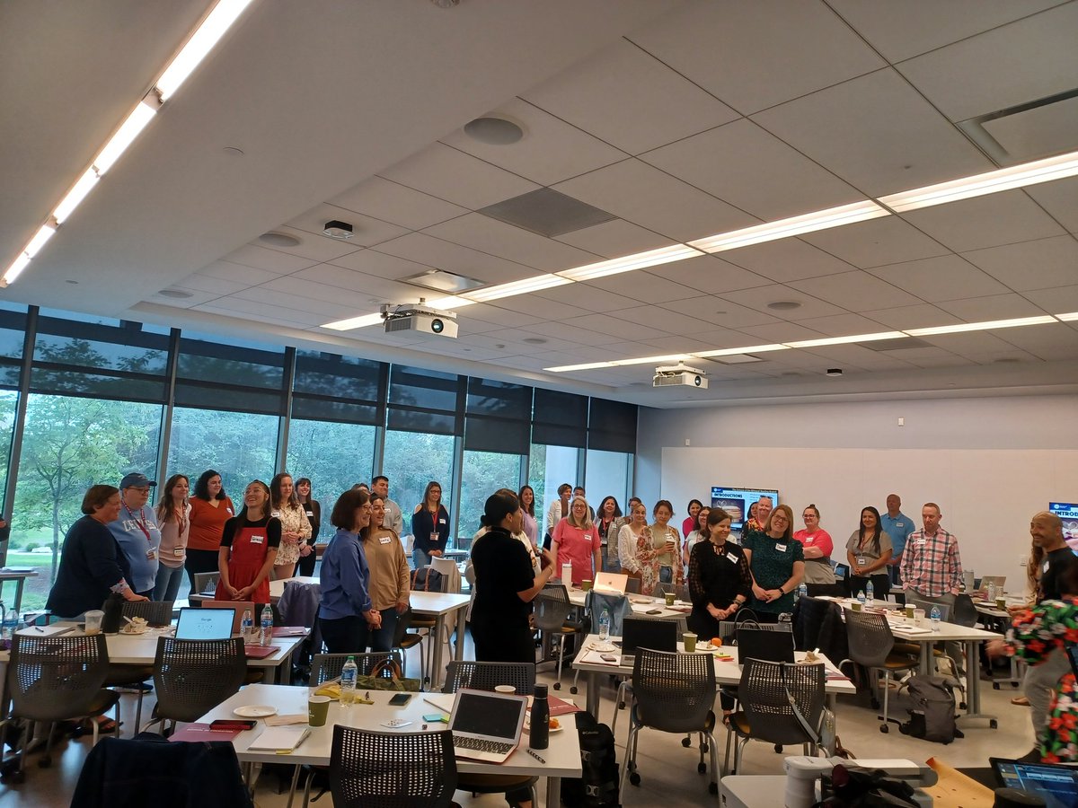Vesna Dimitrieska (@vesnavdimitri) on Twitter photo Starting off the 8th Dual Language Summer Institute with the amazing Alexandra Guillamo from <a href="/TajuLearning/">Alexandra Guilamo</a> ! #duallanguage #emergentbilinguals Hosting about 70 Dual language educators from across Indiana! <a href="/IUSchoolofEd/">IU School of Education Bloomington</a> <a href="/hamiltonlugar/">Hamilton Lugar School at Indiana University</a> Starting off the 8th Dual Language Summer Institute with the amazing Alexandra Guillamo from <a href="/TajuLearning/">Alexandra Guilamo</a> ! #duallanguage #emergentbilinguals Hosting about 70 Dual language educators from across Indiana! <a href="/IUSchoolofEd/">IU School of Education Bloomington</a> <a href="/hamiltonlugar/">Hamilton Lugar School at Indiana University</a>
