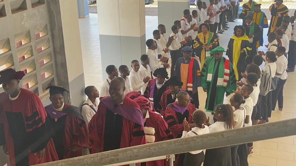 GermoJustine's tweet image. Café scientifique de la @CameroonYoung  à #ENSPD. &apos;&apos;Le développement industriel à l&apos;épreuve de l&apos;import-substitution au Cameroun&apos;&apos;. Belle interaction et implication des juniors dans  les échanges. Bravooo