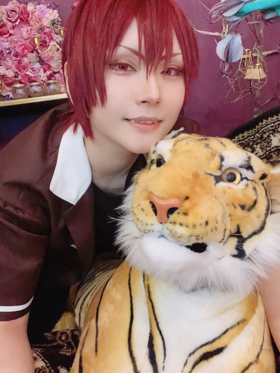 miroku29_cos's tweet photo. お誕生日会楽しかったしトウマ久しぶりにできて嬉しかった〜😊スタジオに🐯がいたので勝手にウキウキも撮った🐯
#369cos https://t.co/6MXSyy09Qo