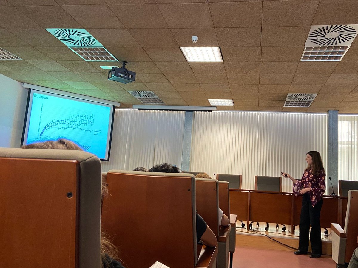 GuillenLab's tweet image. Primera charla de nuestra futura investigadora predoctoral Sarai Iglesias en el Congreso de Estudiantes de Bioquímica y Biología Molecular (CEBBM) del @BBM_UCM. 
¡Muchas gracias a la organización por la oportunidad!
Primer día superado ✅