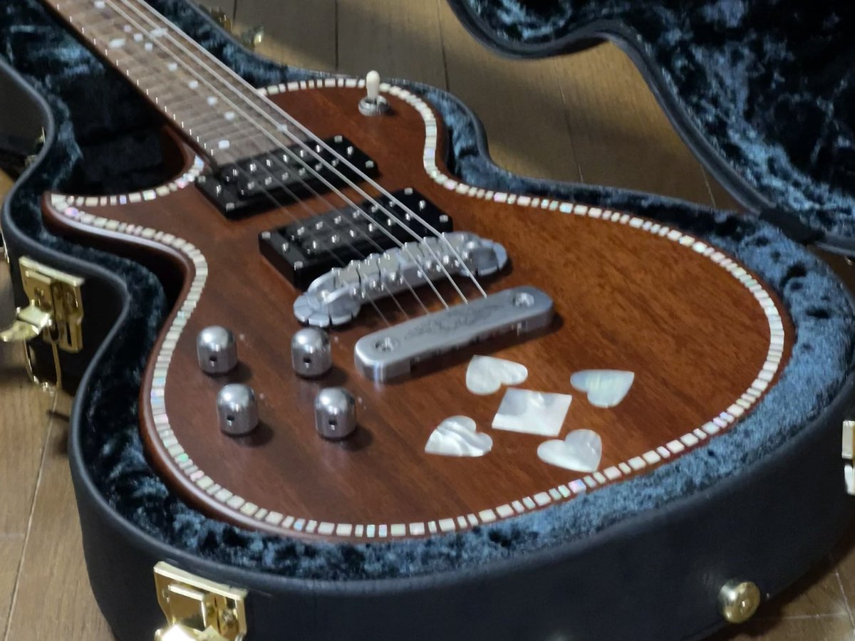 cafechudoku's tweet photo. #あなたの愛機見せてください

#Godin 5th avenue kingpin custom 
#Zemaitis
 #GuildSTARFIRE 
@lefty_taniguchi 

ฅ(ΦωΦฅ .｡o(そろそろ新しい写真を撮らなきゃにゃ〜) https://t.co/a2U8UQiSMJ