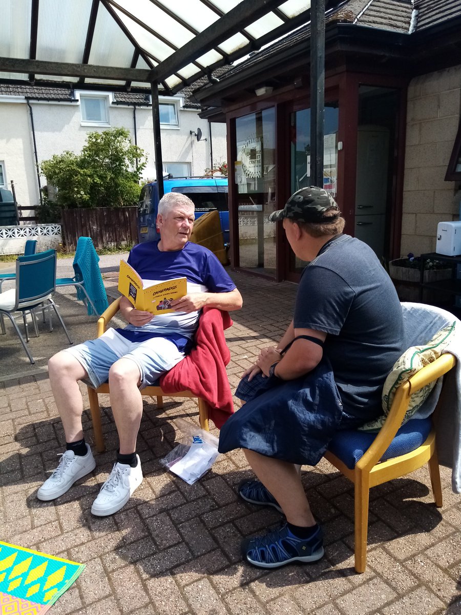 msargyll's tweet photo. I think we are getting a wee bit spoiled.  2 weeks in a row of sunshine for the #Lochgilphead #PublicLivingRoom another good turn out and again some new faces.   @Camerados_org @alisonmcgrory12 @abhscp #BeMoreHuman https://t.co/c1hAlqOYB5