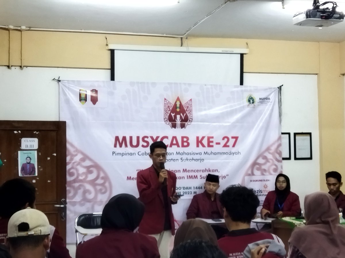 Debat kandidat... Untuk IMM Sukoharjo 2023/2024

#Muhammadiyah #IMM #AbadiPerjuangan