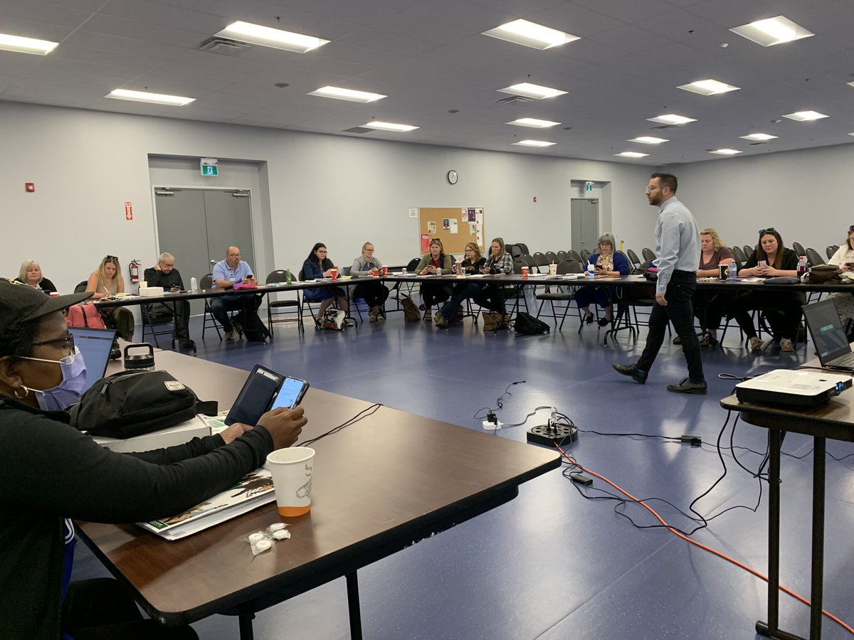 DMforDB's tweet image. Thank you @OCHU_Healthcare Area 4 leaders for inviting @HOOPPnow to your session in #Oshawa. It was an engaging and interactive discussion with @BobbyHOOPP and Janet Blake! The roadshow will continue with stops in #Hamilton and #Ottawa this week! #retirementsecurity