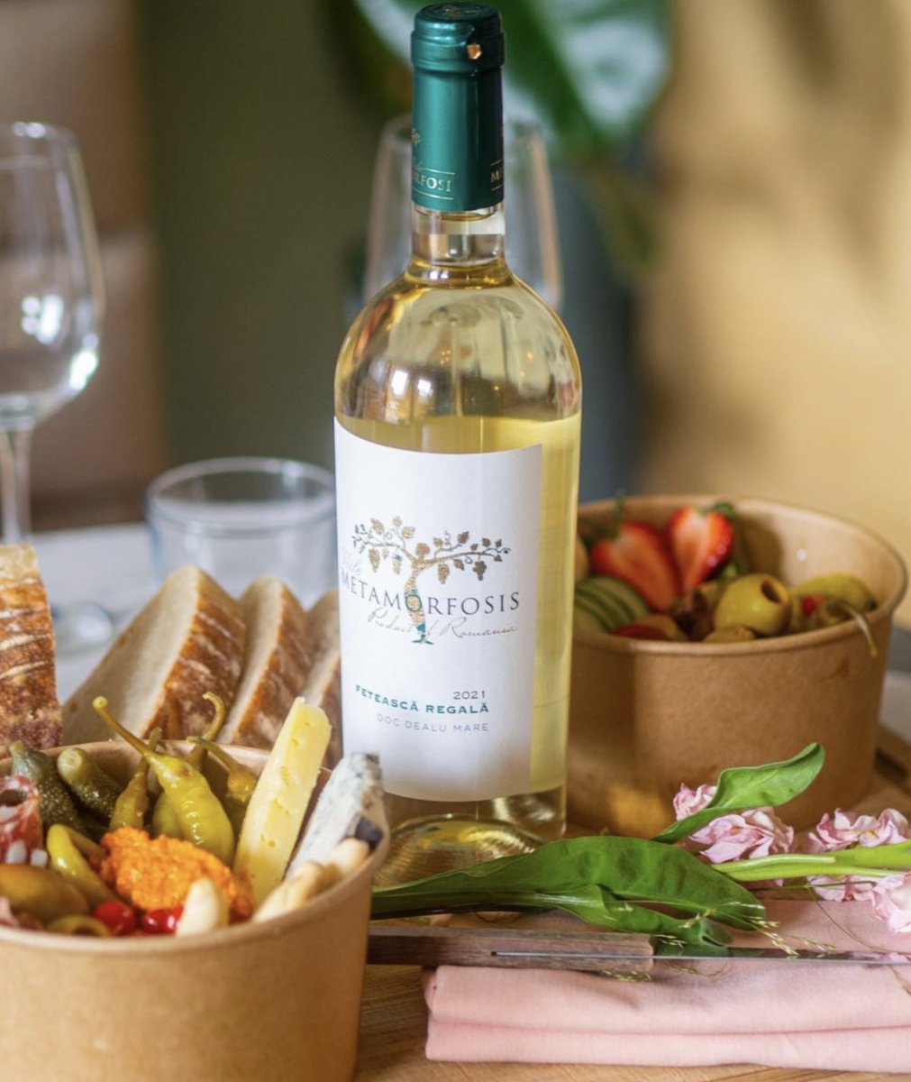 experienceGLA's tweet photo. What better way to embrace the sunshine than a picnic in the park with friends? 🧺☀️

To elevate your get together, Hooligan have created the perfect takeaway option, charcuterie picnic bowls! 🍅🍓

📸- IG account: @hooligan.wine https://t.co/OBBxdbu9hS