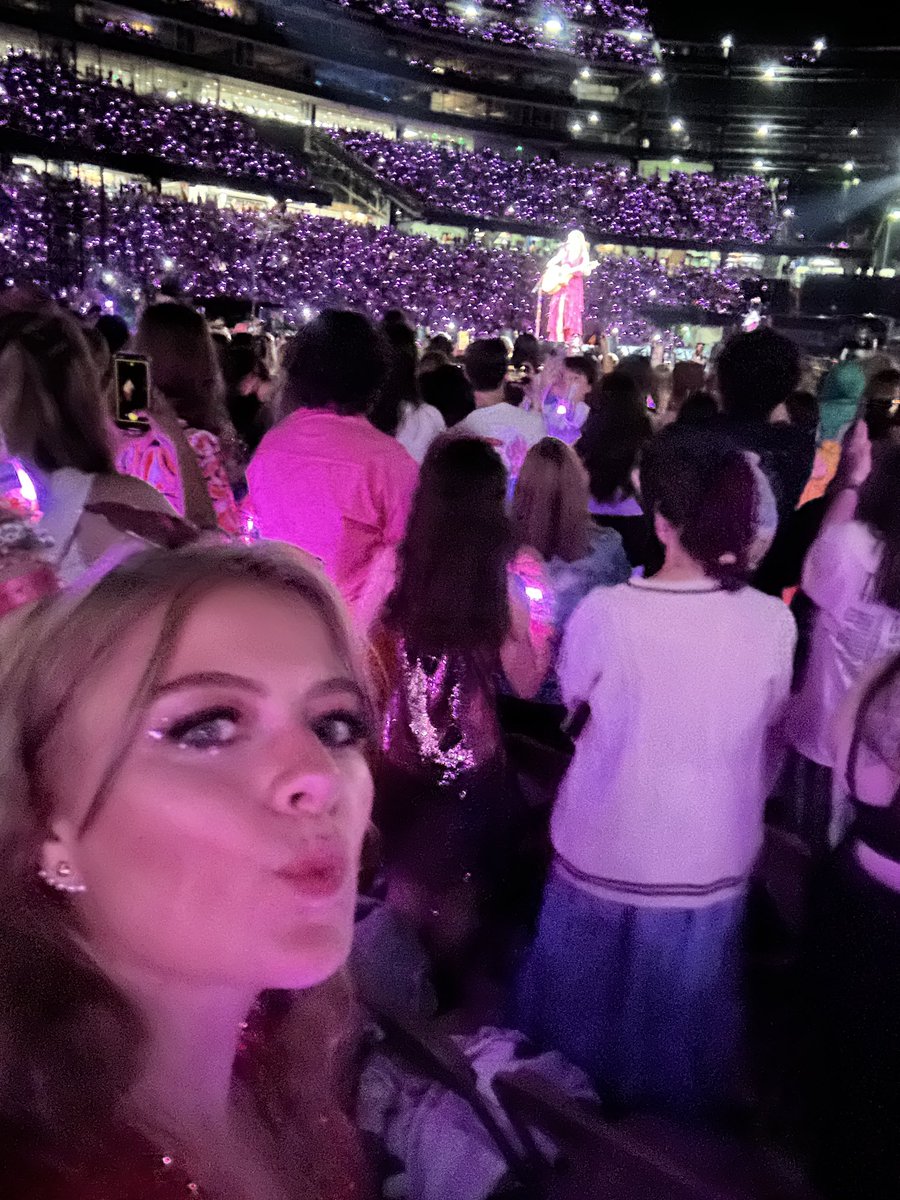 me and Taylor swift in a photo together