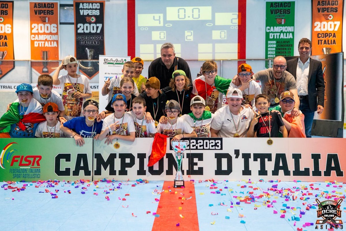 skate_italia's tweet photo. Campionati Italiani Giovanili #hockeyinline 🏒
Gli Asiago Vipers si laureano Campioni d'Italia U12 🥇
HC Milano si laureano Campioni d'Italia U16 🥇
Under 12
🥇Asiago Vipers
🥈HC Milano
🥉Ferrara Warriors
Under 16
🥇HC Milano
🥈Asiago Vipers
🥉Fox Legnaro
#fisr https://t.co/KpZ6dIRYja