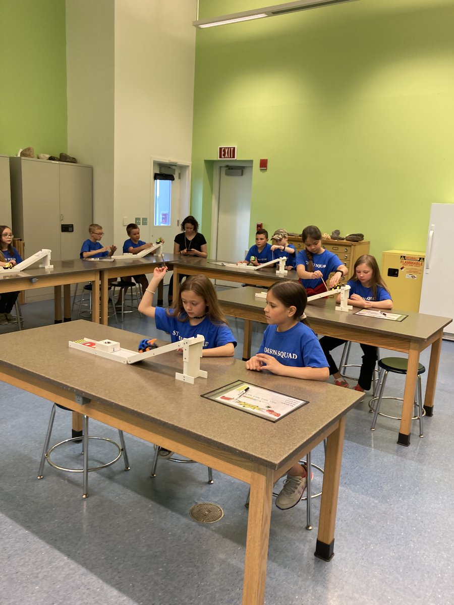 stimsonk's tweet photo. Field Trip Fun!  #newhtfd https://t.co/MYgTn0Vbry